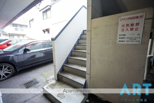ベルクカネキの玄関写真