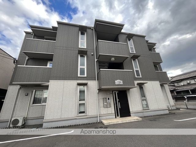 DーROOM新涯の外観写真