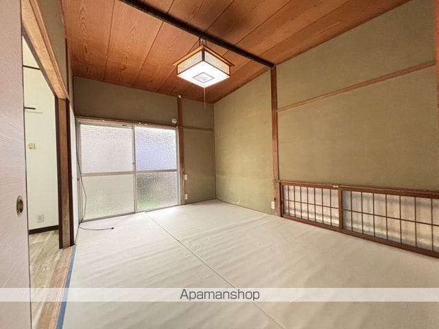 丸亀市土器町西7丁目戸建の内装写真
