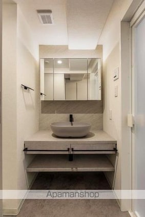 東京都渋谷区代々木４丁目[1LDK/52.84m2]の洗面所