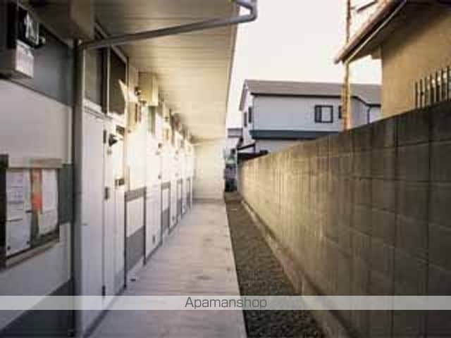 レオパレスETERNALの玄関写真