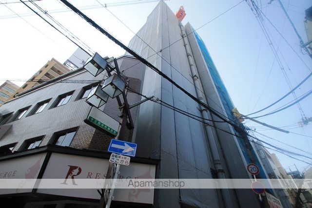 LUXE十三の外観写真