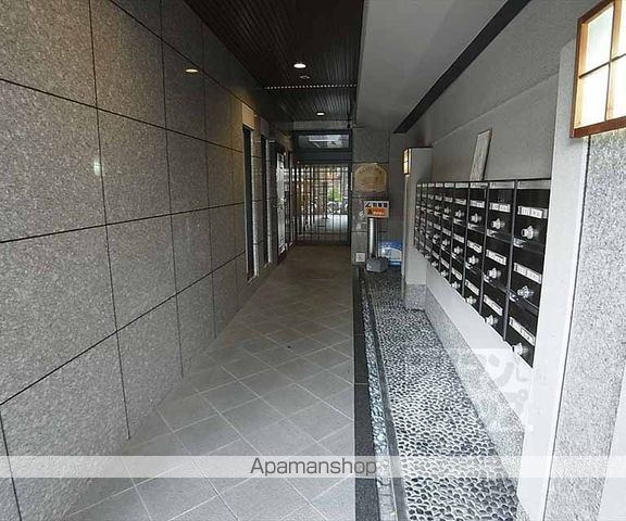 グランデュール真月の玄関写真