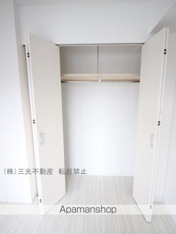 ラディア近代美術館前の内装写真