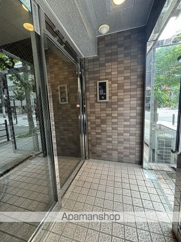 ラピス天満橋の玄関写真