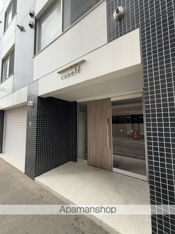 札幌市東西線 円山公園駅 徒歩7分 4階建 築8年の玄関写真