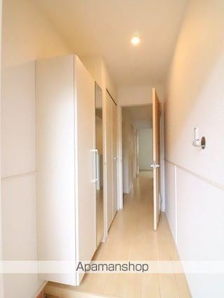 グランプラトⅤ[1LDK/46.06m2]の玄関