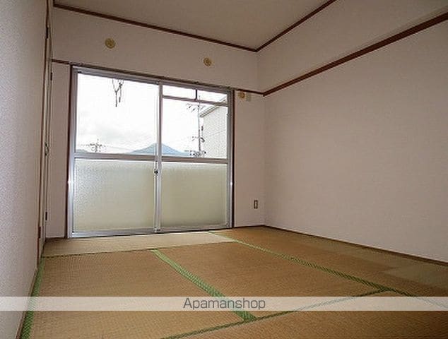 PLEAST曽根の内装写真