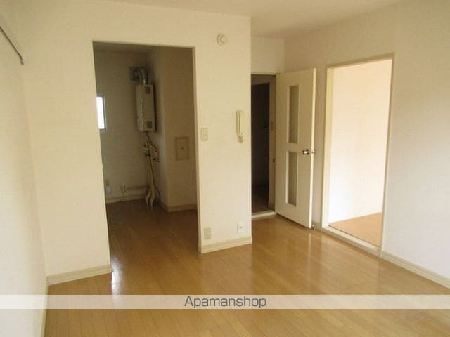シャトル青山の内装写真