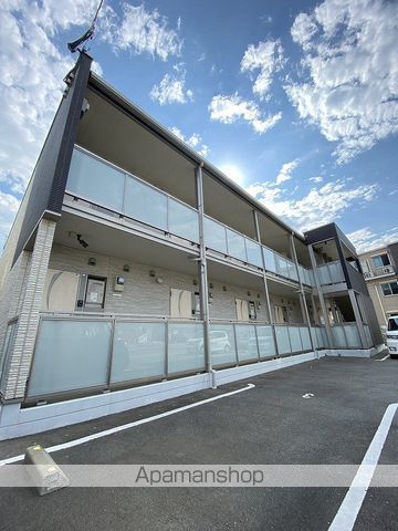 クレイノリラシアの外観写真