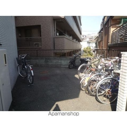 エミグラント妙蓮寺の内装写真
