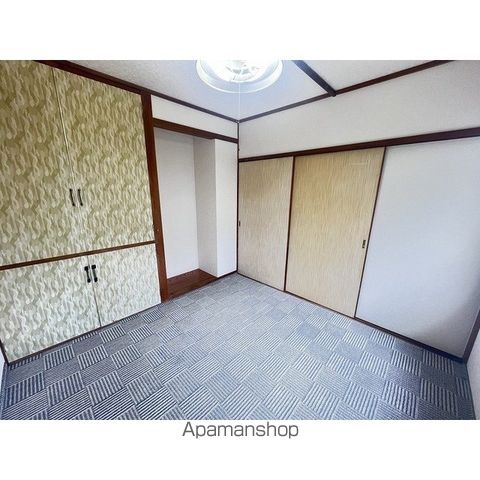 北見市 2階建 築53年の内装写真