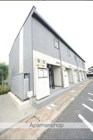 レオパレスヴィラージュの玄関写真