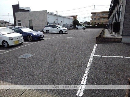 レオパレススタイリッシュコート[1K/23.61m2]の駐車場1
