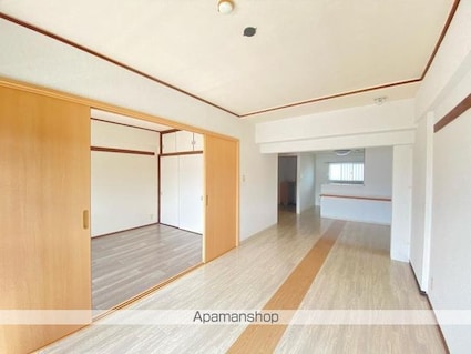 ヤマダビル[1LDK/49.4m2]のリビング・居間