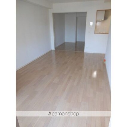 ＫＤＸ泉レジデンス[2LDK/66.46m2]のリビング・居間