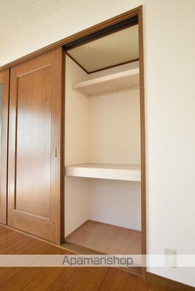 ハイネス子平町[1K/25m2]の収納