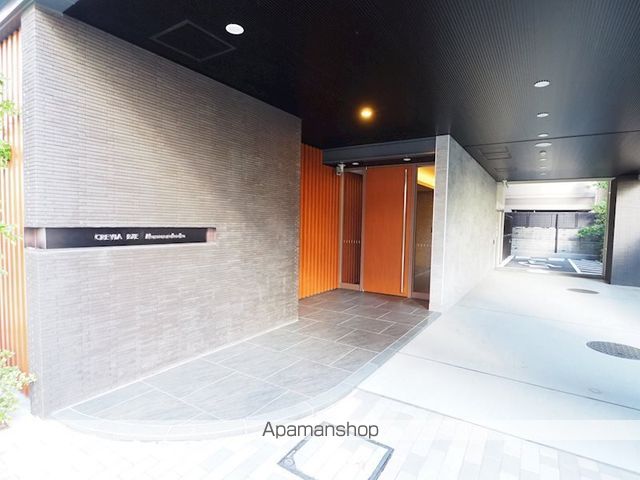 レジディア門前仲町プレイスの玄関写真