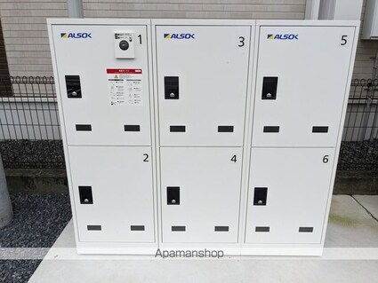 ヴァンヴェールＡ[2LDK/62.13m2]の共用部1