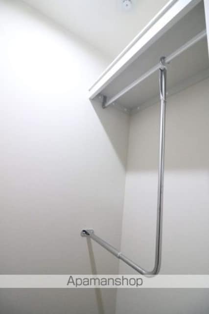 東京都武蔵野市中町２丁目[2LDK/67.18m2]の収納