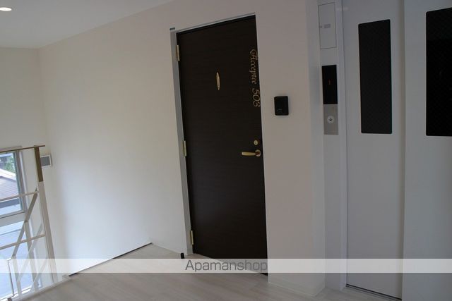 ACCEPTEEのその他写真
