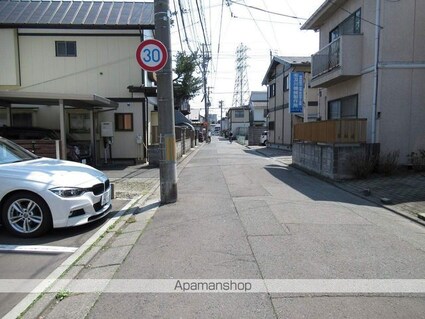 Ａｌｉｃｉａ（アリシア）[1LDK/45.01m2]の周辺2