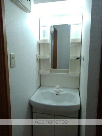 シャンゼリゼ弐番館の内装写真