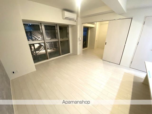 スプランディッド上本町WESTの内装写真