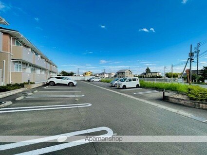 ＫＡＴーＵＮ１[1LDK/42.8m2]の駐車場