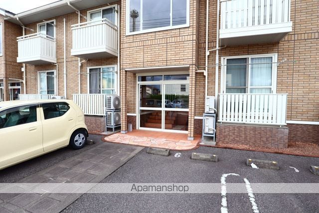 ヒルズ尾山台の玄関写真