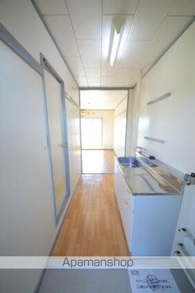 ハイツ椎の木[1R/17m2]の玄関