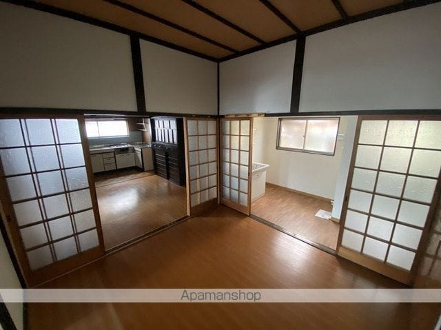 呉市 1階建 築57年の内装写真