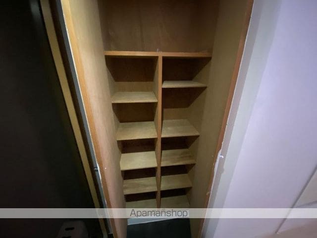 ダイアパレス南瓦町402号の内装写真
