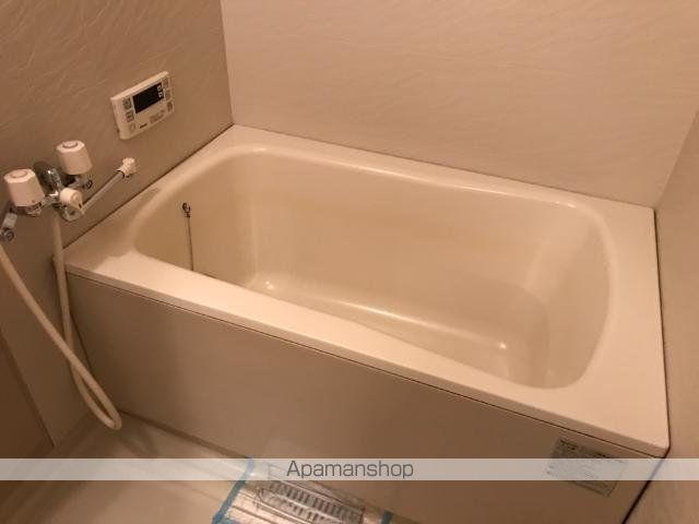 ロイヤルヒルズ青山の内装写真