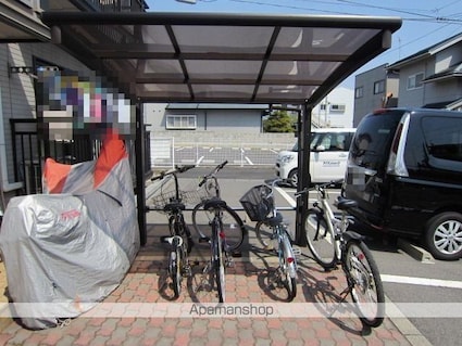 サングリーン成田[3DK/57m2]の共用部1