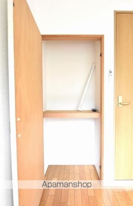 シャンボール峰山[1K/15.93m2]の収納