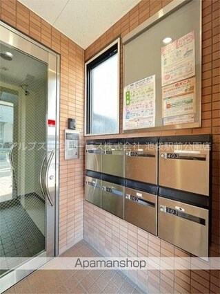 本田ビル[1R/27m2]のエントランス