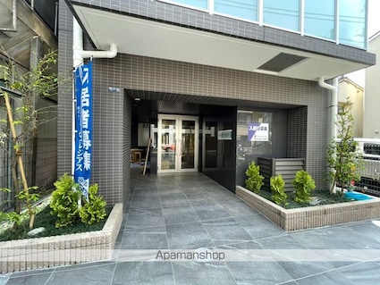 東京都新宿区北新宿２丁目[1K/25.92m2]のエントランス