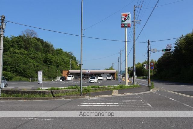 トルハルバンの周辺写真