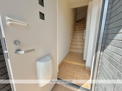 ル・ヴァン・ド・ヴェール[1LDK/53.6m2]の玄関