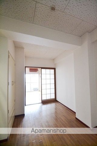 和秀三篠北町ビルの内装写真