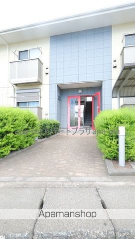 アムール川越IC2008秋本の玄関写真