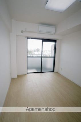 東京都三鷹市井口１丁目[1R/16.8m2]のリビング・居間