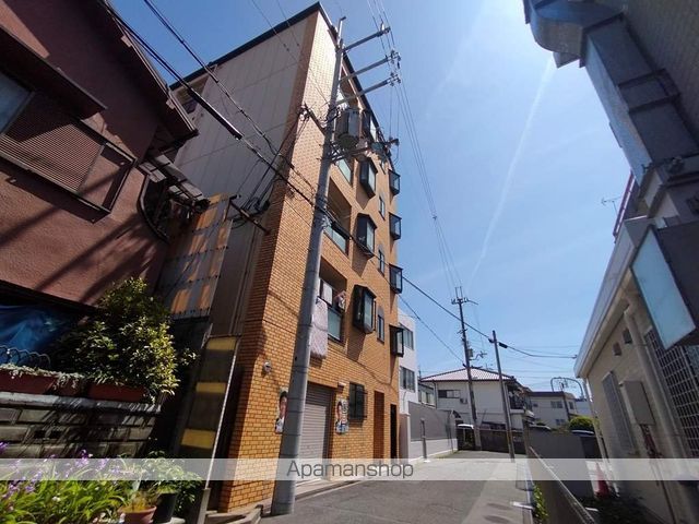 ロイヤルライフ八坂の外観写真