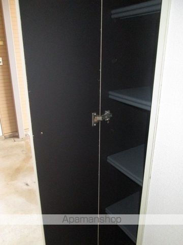 レピュート金山新の内装写真