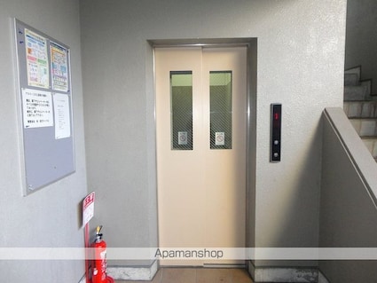 ＡＬＣＯー２[2LDK/75.04m2]の共用部3