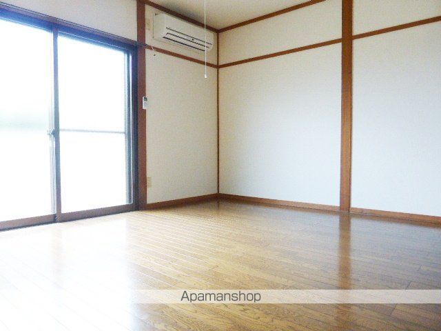 フルールいなばIIの内装写真