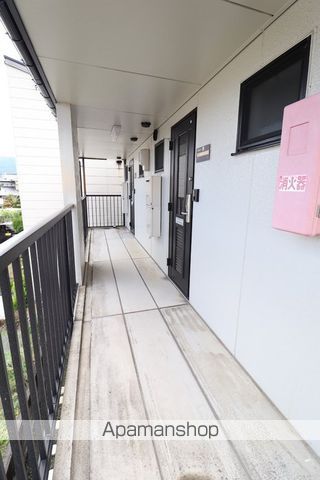 コンソラトゥールの玄関写真