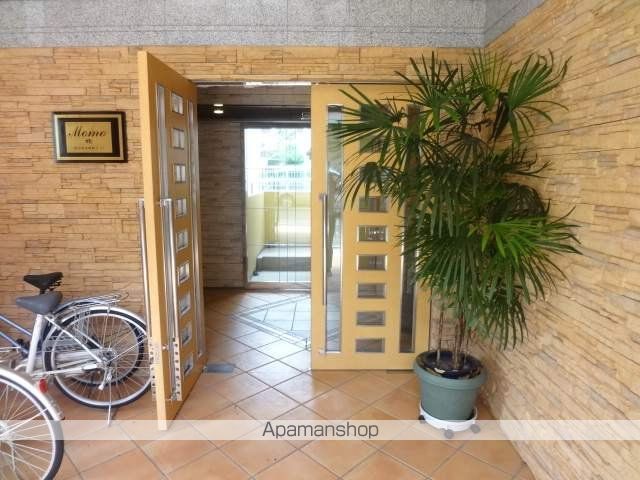 マンション桃の玄関写真