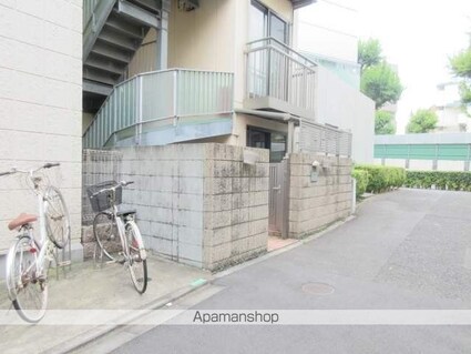 春風ビル[2LDK/50m2]のエントランス3